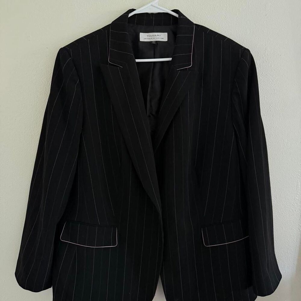 Elie Tahari Pin Striped Blazer